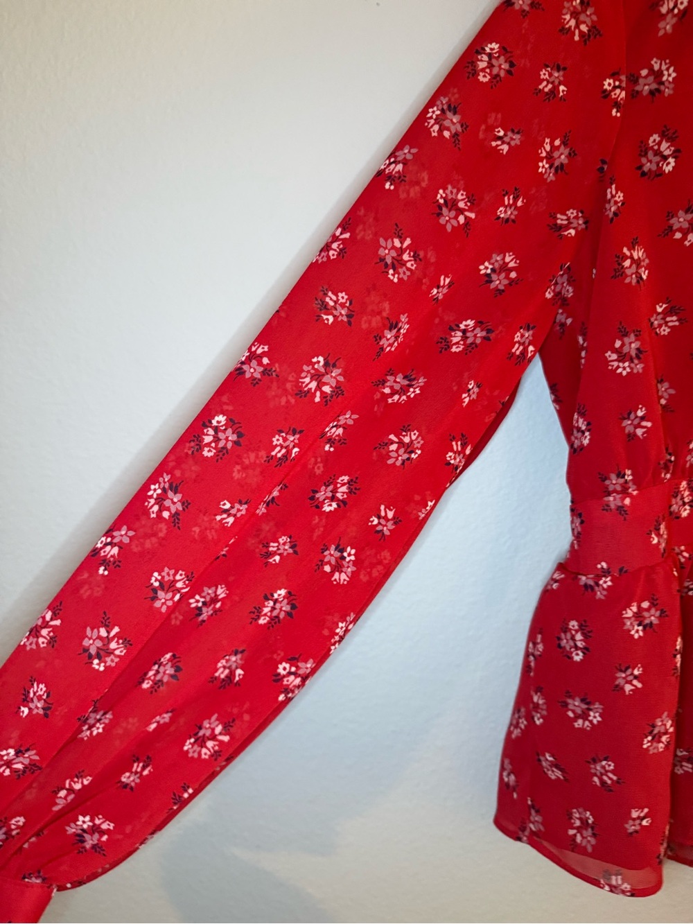 Madewell Red Floral Peplum V-Neck Blouse - Picture 5 of 7